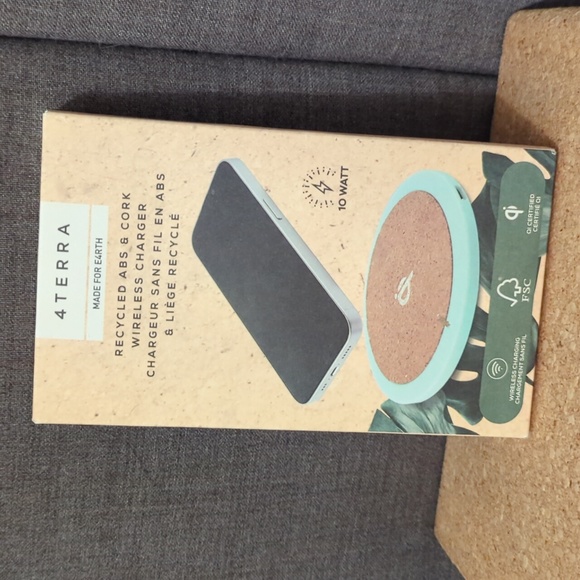 4Terra wireless charger - Picture 1 of 4
